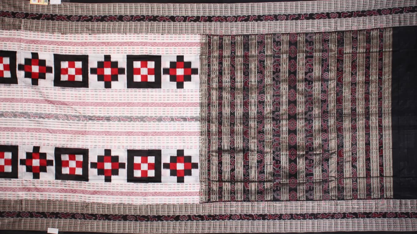 Sambalpuri Ikkat Silk Saree thumbnail 2