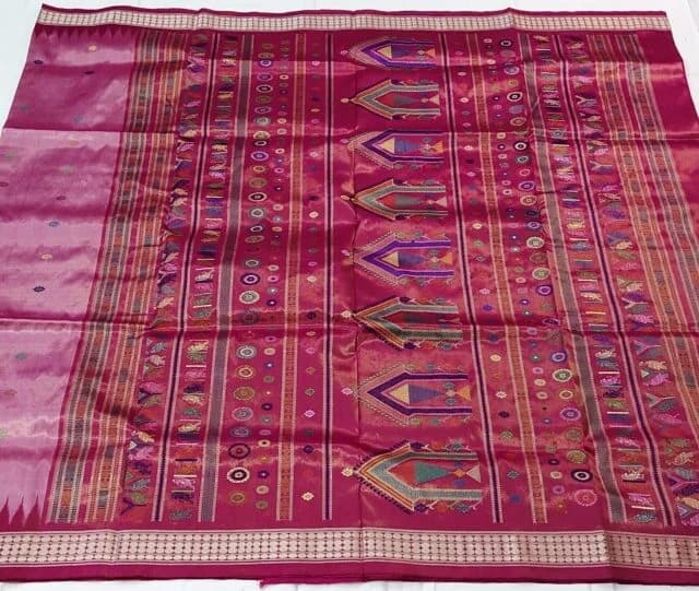 Dolabedi Bubblegum Pink Tissue Silk Saree thumbnail 2