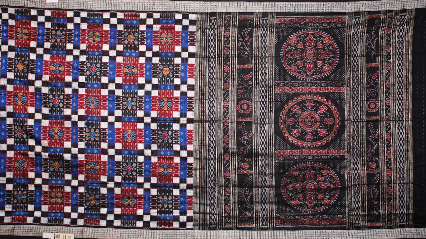 Sambalpuri Ikkat Silk Saree thumbnail 2