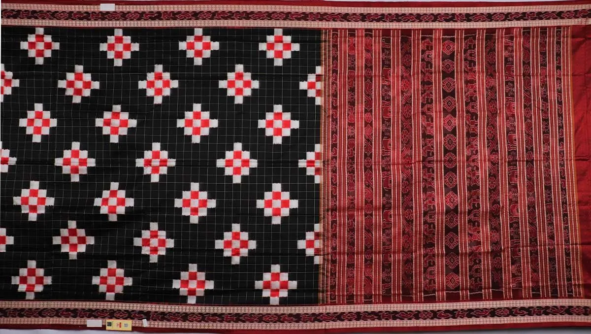 Sambalpuri Ikkat Silk Saree thumbnail 2