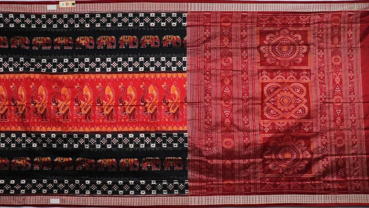 Sambalpuri Ikkat Silk Saree thumbnail 2