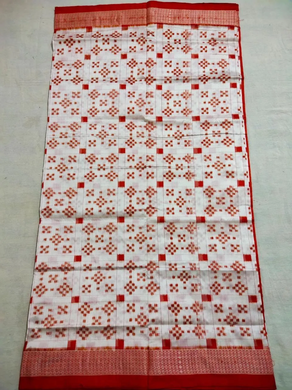 Sambalpuri Pasapalli Silk Saree thumbnail 2