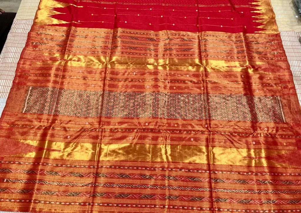 Sambalpuri Phoda Kumbha Half Tissue Patta Saree thumbnail 2