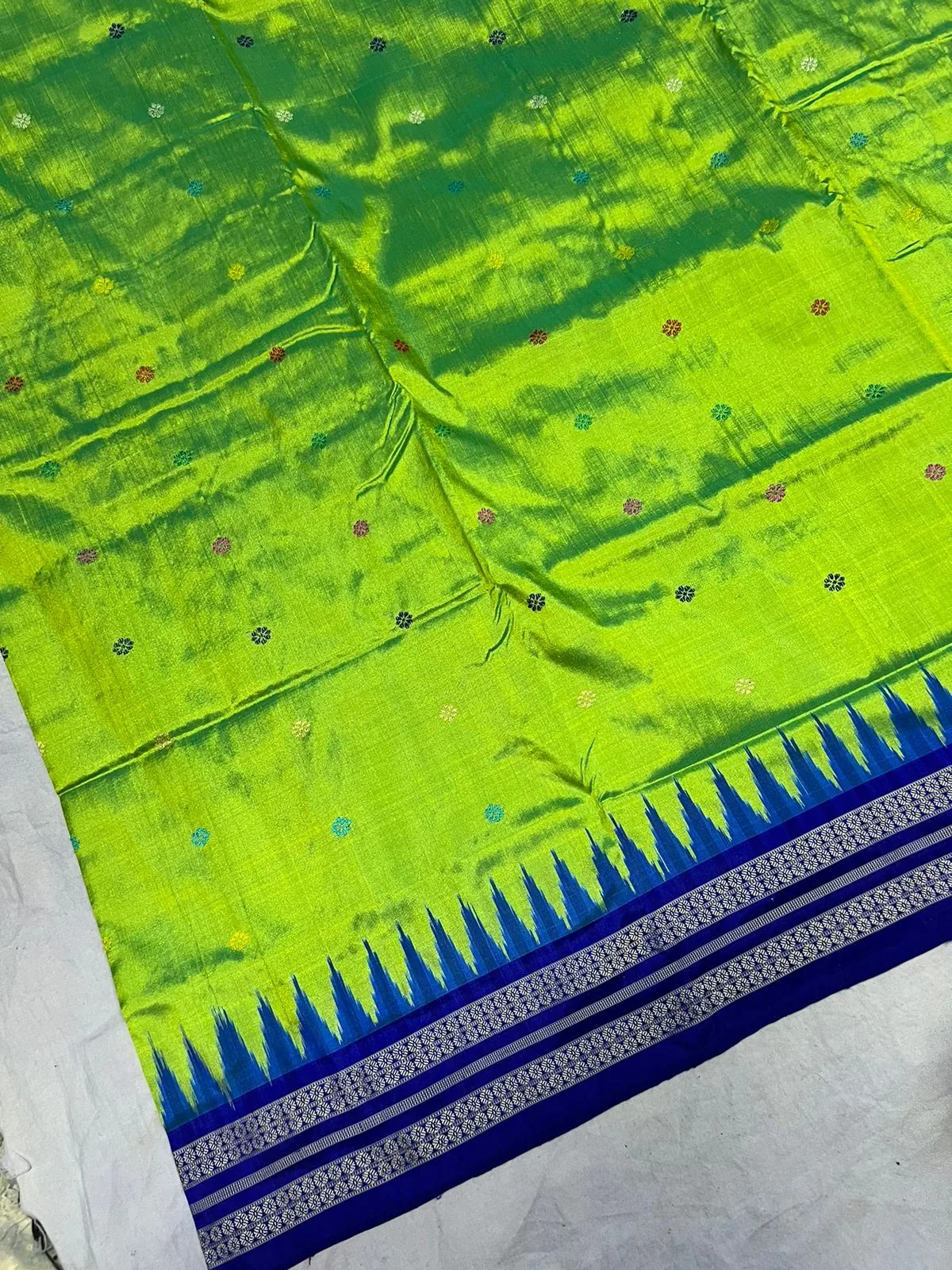 Sambalpuri Dolabedi Silk Saree thumbnail 2