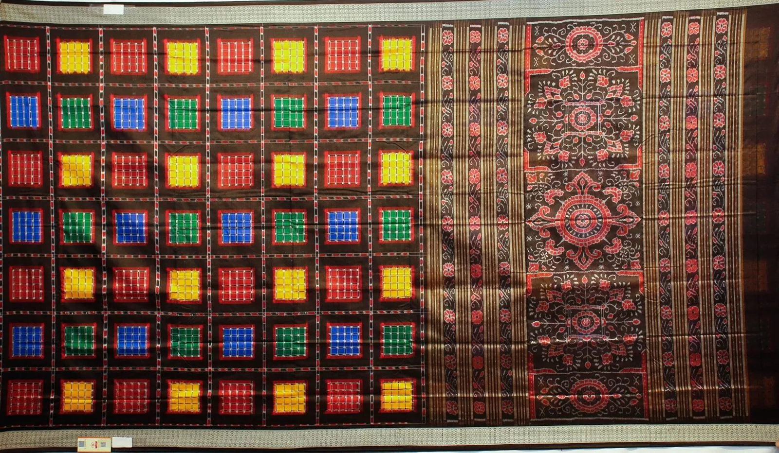 Sambalpuri Ikkat Silk Saree thumbnail 2